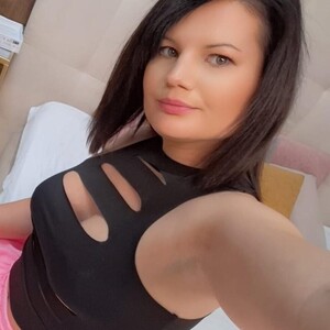 Tamia_lou Mature webcam from Romania