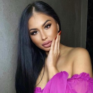 Kim_Paris webcam livesex profile in united-kingdom cams