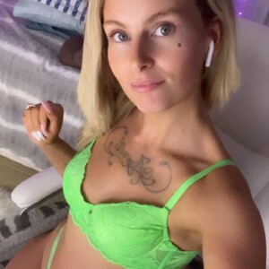 NikiNextDoorr webcam livesex profile in united-states cams