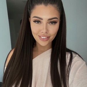 Sweetylinaa webcam profile - Thai