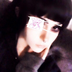 MaxieFoxglove Teen webcam from United States