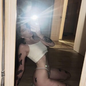 EvaBlum Teen webcam from Canada