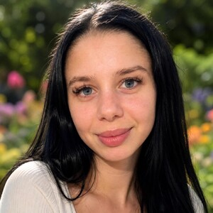 Ladysarah112 webcam profile - Spanish