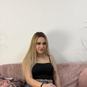 LegallyBlonde webcam livesex profile in slovenia cams